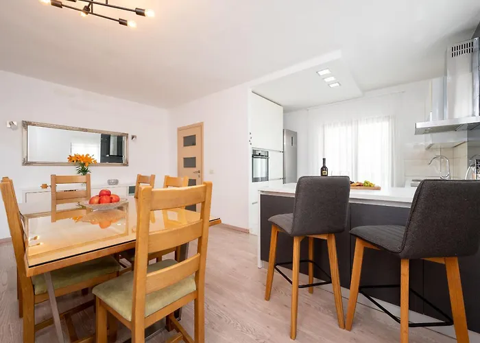 Apartment Val Trogir