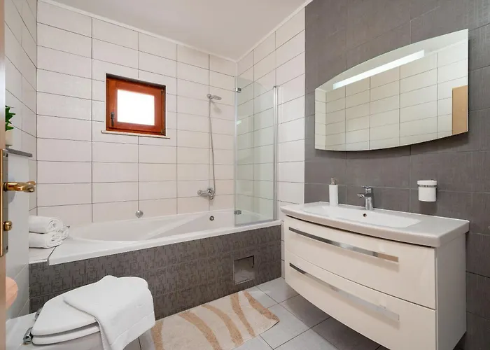 Val Apartment Trogir